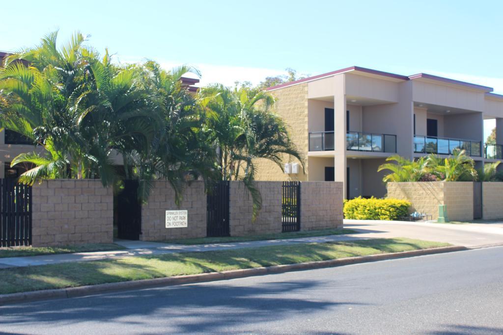 Western Gateway Motel And Apartments Emerald Exterior photo